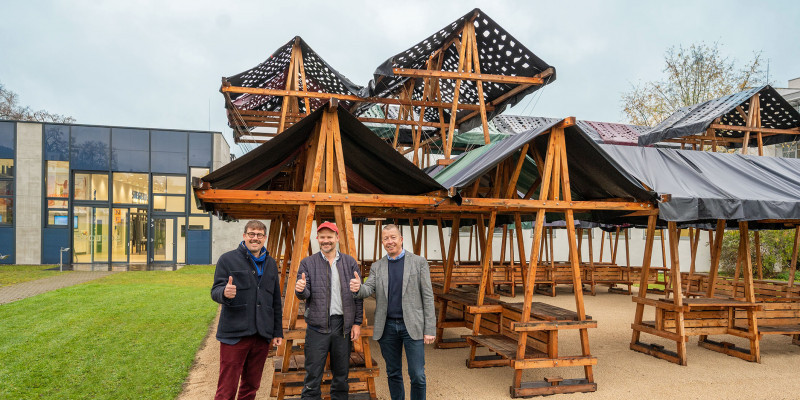 Kunstwerk „Fliegender Markt“ findet neuen Standort in der heimischen Industrie